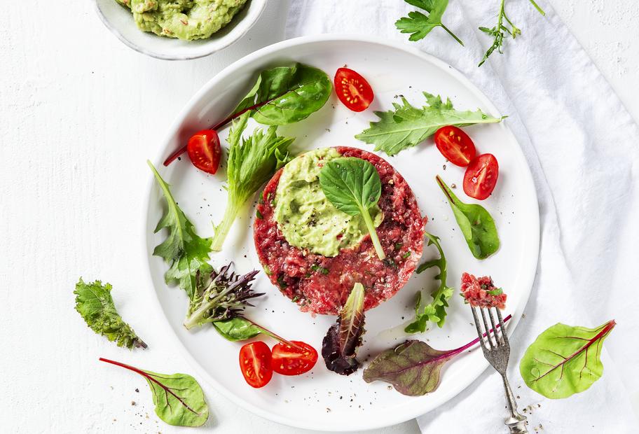 Tatar mit Guacamole