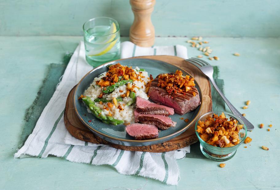 Spargelrisotto mit Rindermedaillons