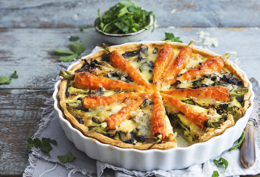 Karottenquiche mit Mangold und Schinken