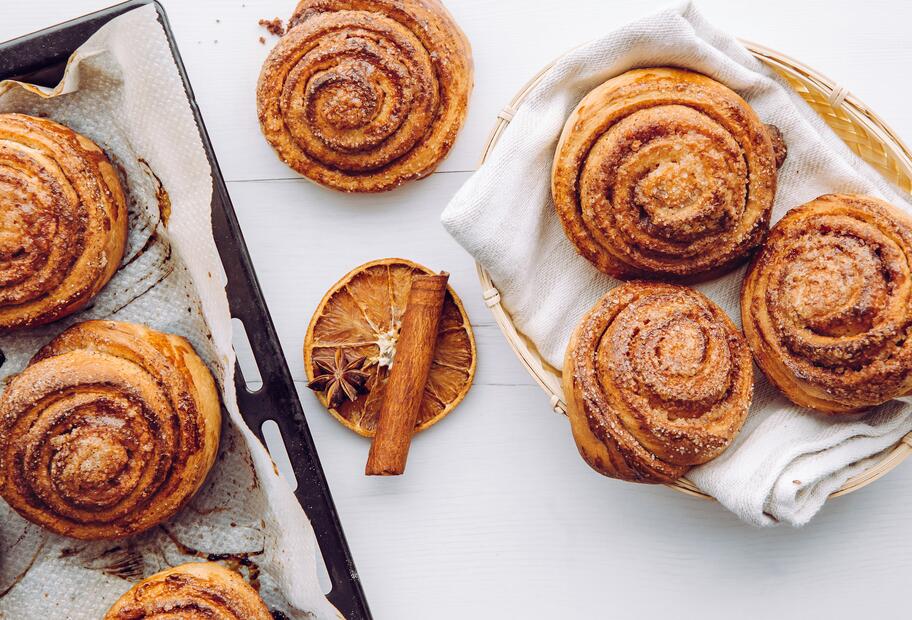 Fluffige Zimtschnecken mit Hefeteig
