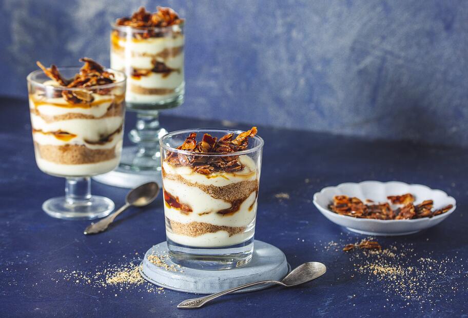 Bienenstich-Dessert mit Haferkeksen