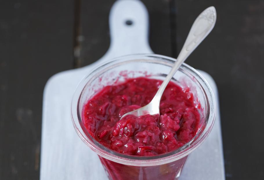 Himbeerkonfitüre mit weißer Schokolade