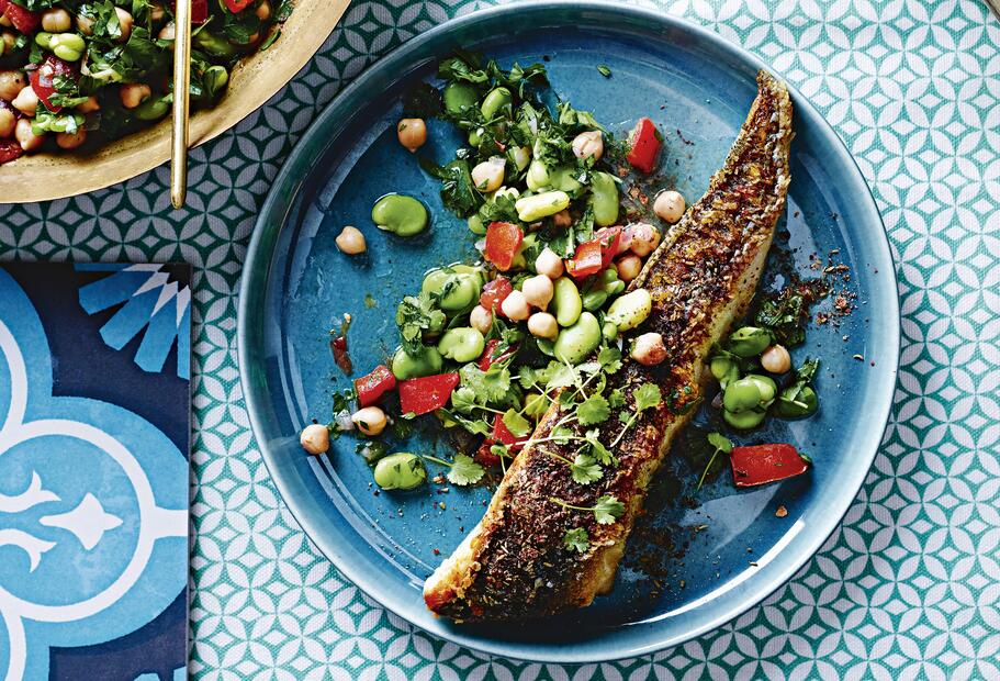 Gegrillte Makrele mit Saubohnen-Taboulé