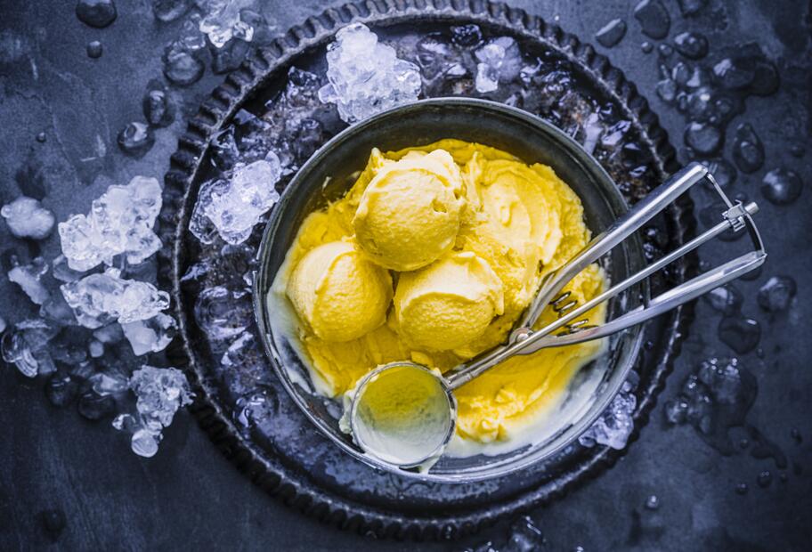 Mango-Sahne-Eis