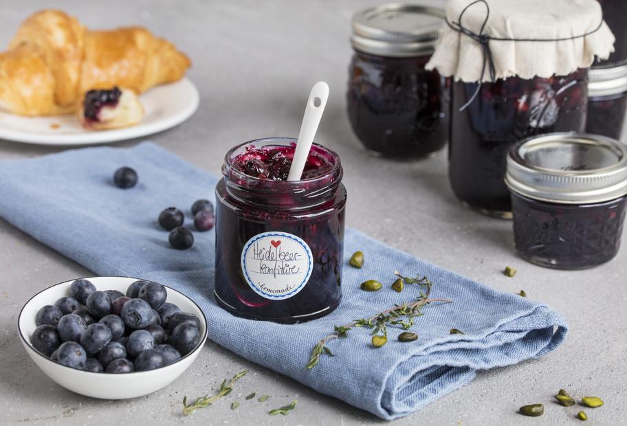 Heidelbeerkonfitüre mit Pistazien
