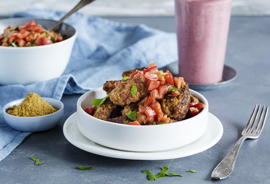Orientalische Hackbällchen mit Gemüse-Ragout