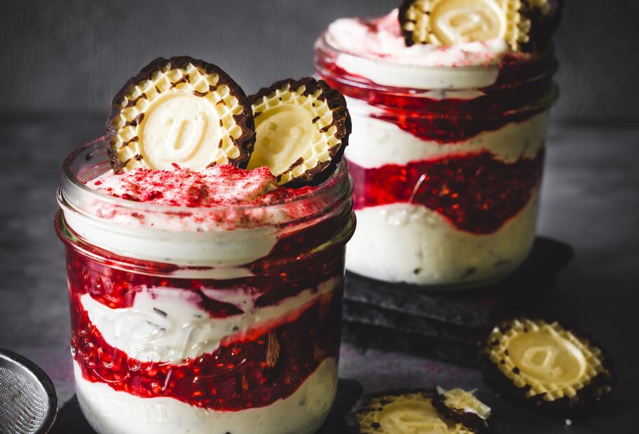 Himbeer-Schokokuss-Dessert