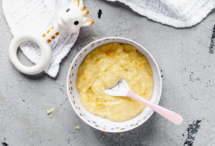 Natürlicher Pfirsich-Hirse-Brei für dein Baby