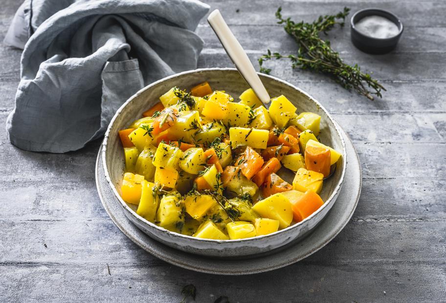 Steckrübengemüse mit Thymianbutter