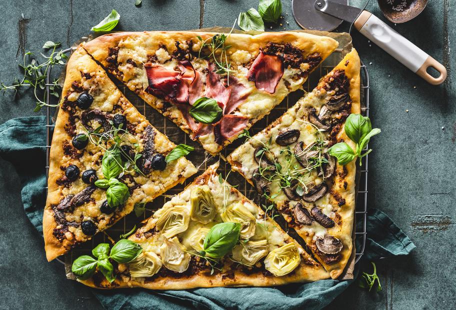 Blitzpizza „Quattro Stagioni“ ohne Hefe