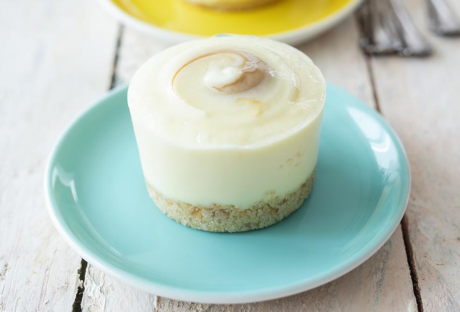 Mini Lemon Cheesecakes