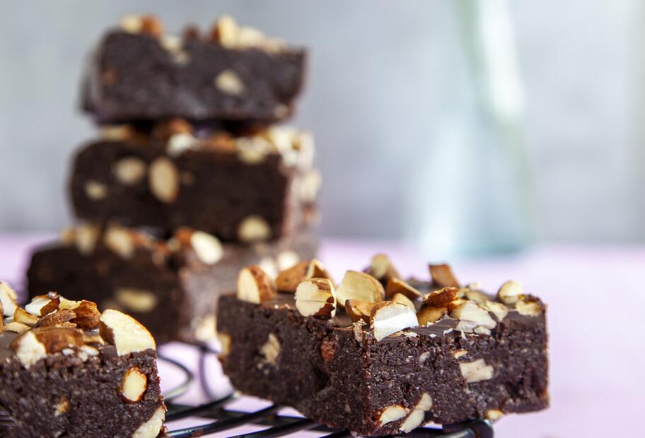 Vegane No Bake Brownies