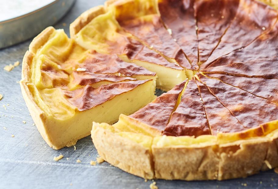 Einfacher Puddingkuchen mit Mürbeteig