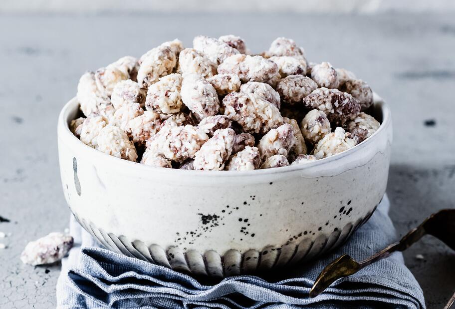 Gebrannte Raffaelo-Mandeln im Thermomix® – Rezept| ZAUBERTOPF