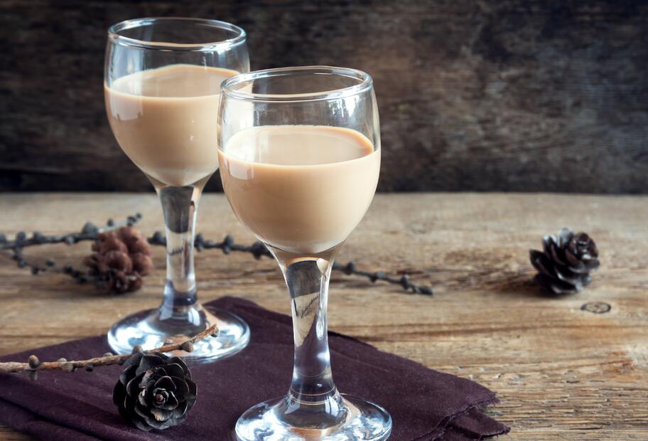 Snickers-Likör mit Sahne