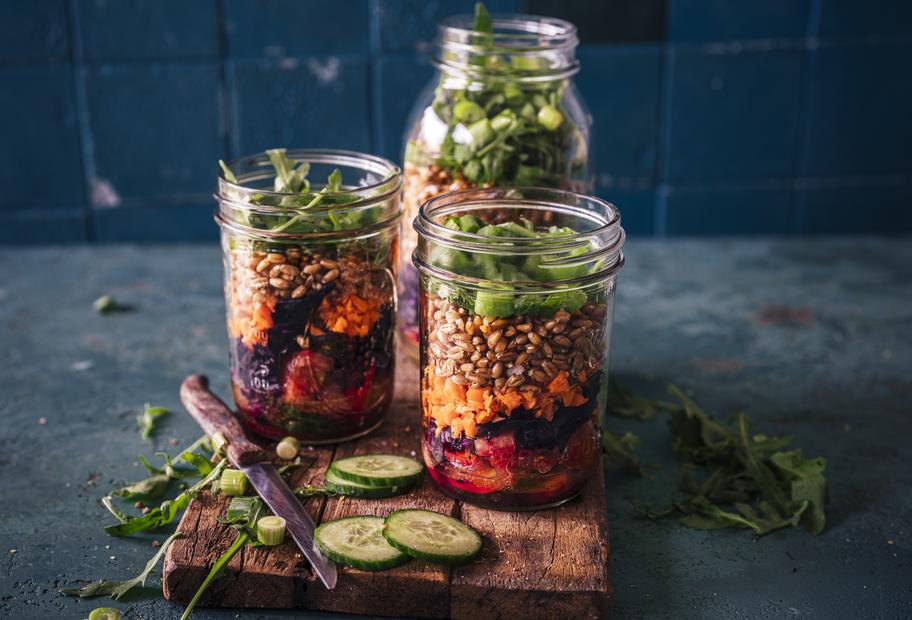 Dinkelsalat mit Rotkohl
