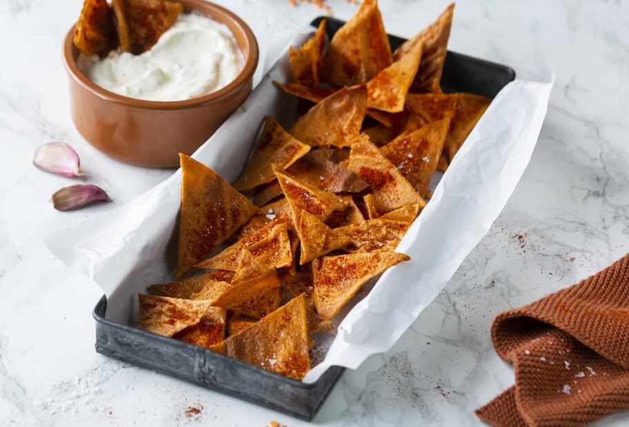 Linsen-Paprika-Chips mit Sour Cream