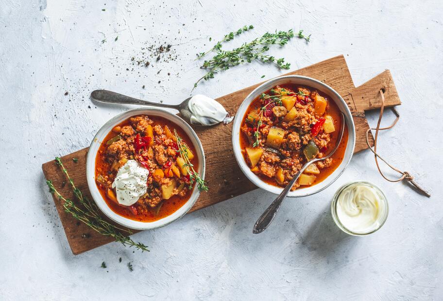 Veganer Bauerntopf mit Veggie-Hack