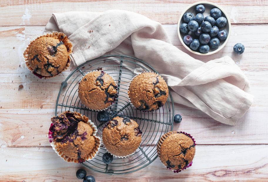 Gesunde Vollkornmuffins mit Blaubeeren