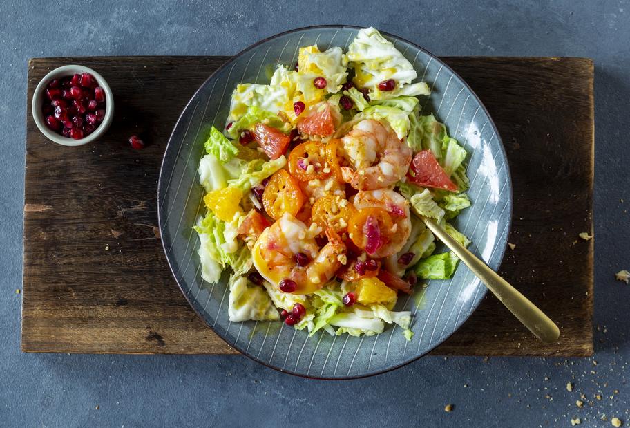 Wirsingsalat mit Garnelen
