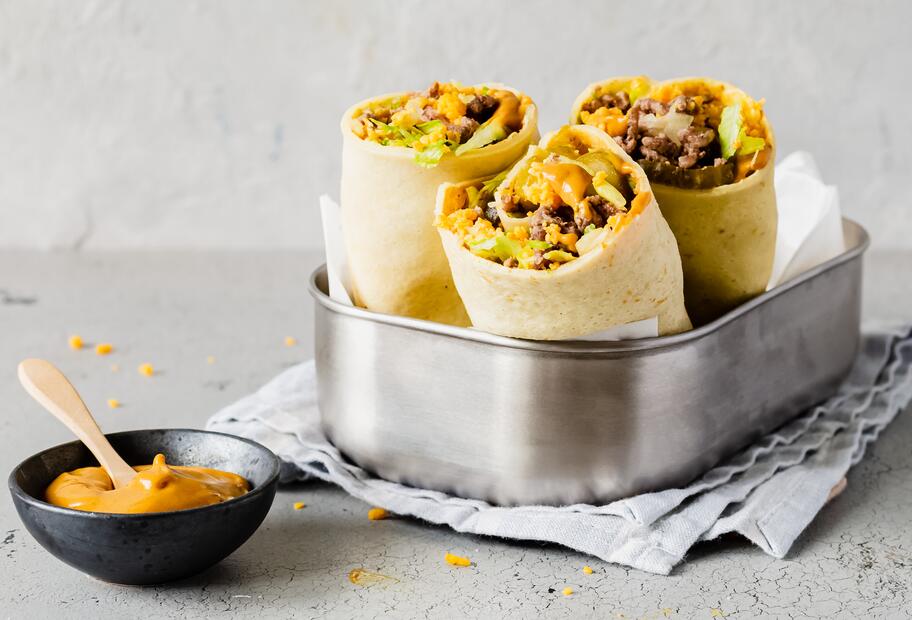 Low Carb Cheeseburger Wraps mit Hackfleisch