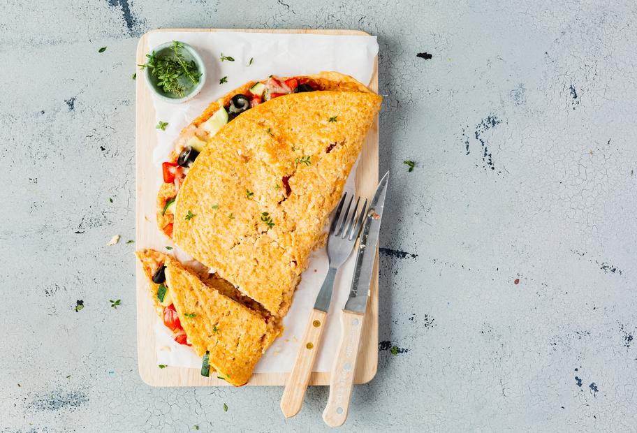 Low-Carb-Calzone mit Mozzarella