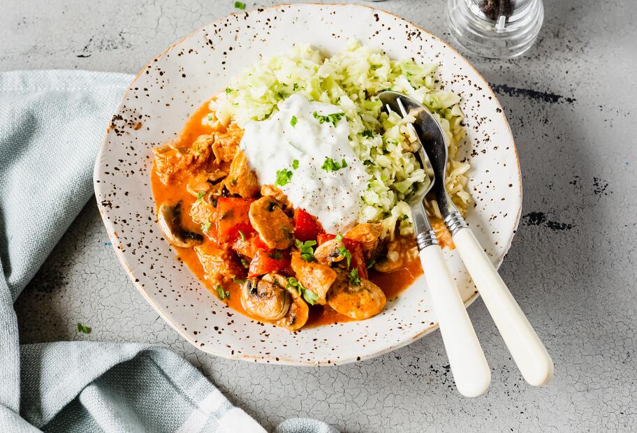 Putengyros mit Krautsalat und Zaziki