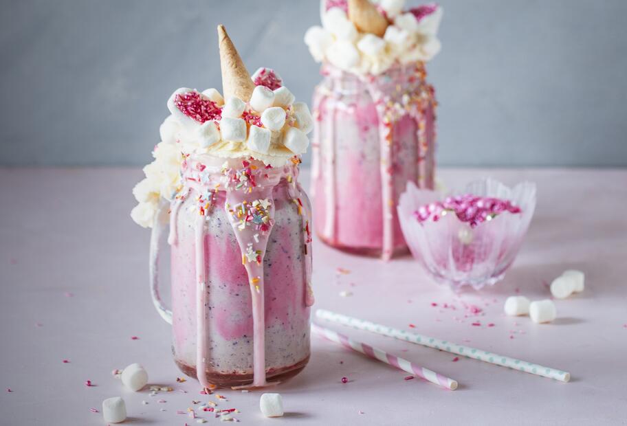 Pinke Einhorn-Shakes