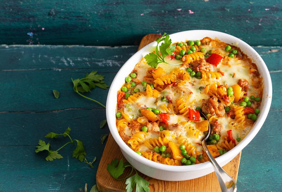 Paprika-Nudelauflauf mit Veggie-Hackfleisch