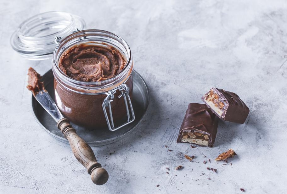 Himmlische Snickers-Creme aus 4 Zutaten