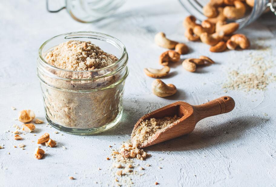 Veganer Parmesan für deine Pasta