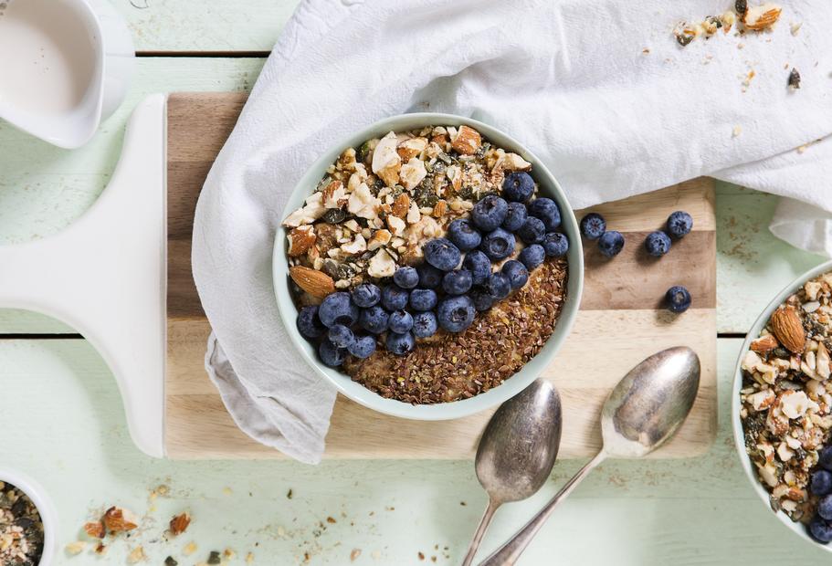 Detox-Müsli mit Haferkleie und Beeren