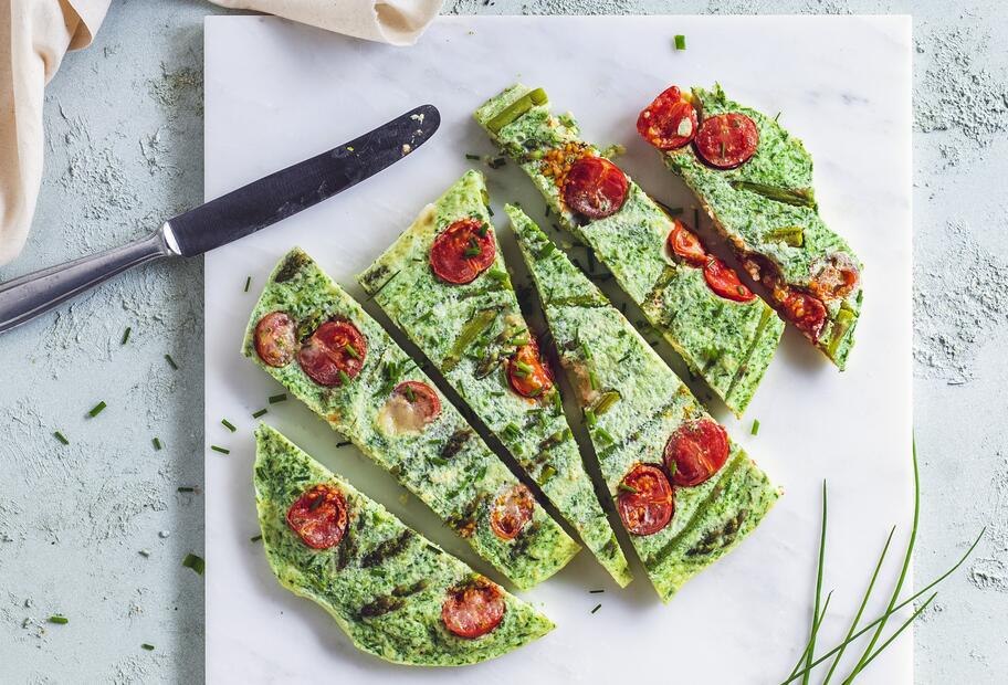 Parmesan-Omelett mit Spargel