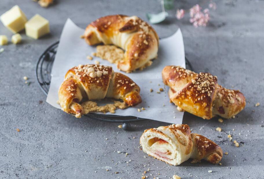 Schinken-Käse-Croissants
