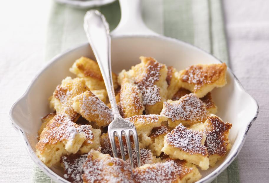 Einfaches Grundrezept für luftigen Vanilleschmarrn