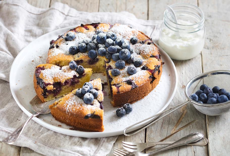 Blaubeerkuchen mit Schmand