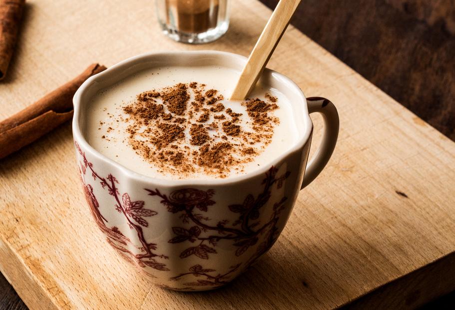 Eierlikör mit Zimt und Muskatnuss