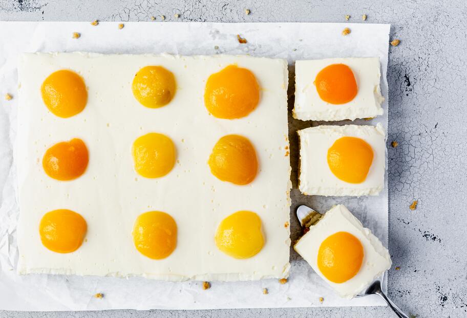 Spiegelei-Kuchen mit Schmand