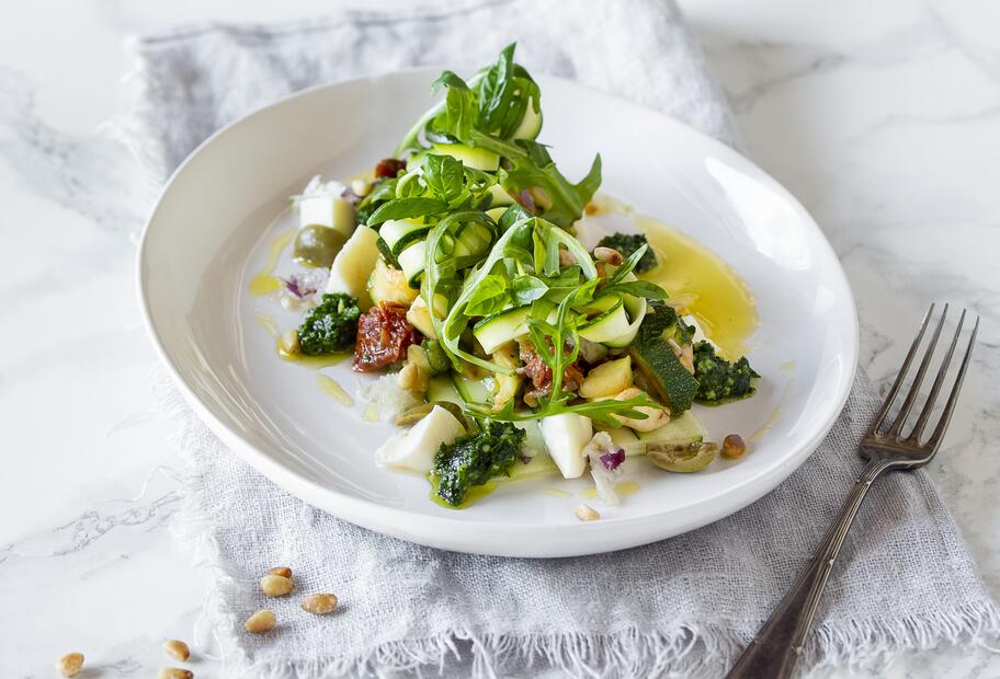Zucchinisalat schnell und einfach im Thermomix® | ZAUBERTOPF