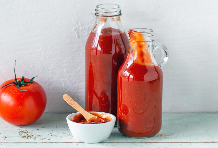 Rote Grillsoße perfekt zu Fleisch