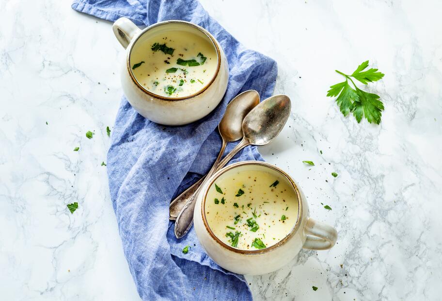 Spargelcremesuppe aus Spargelresten