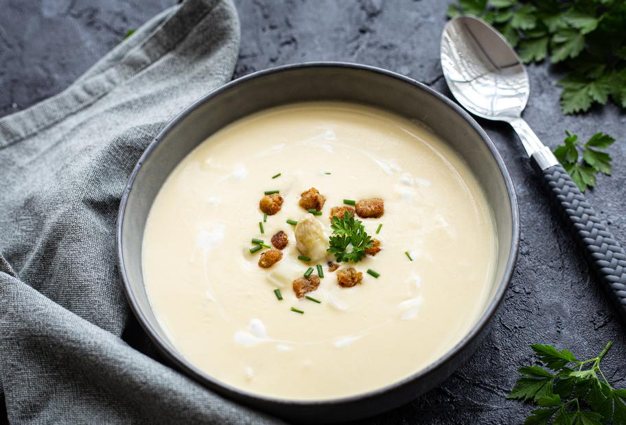 Spargelsuppe aus Schalen
