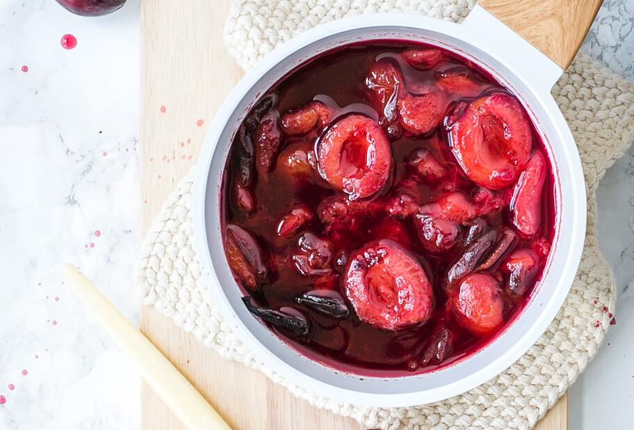 Zwetschgenröster mit Rotwein