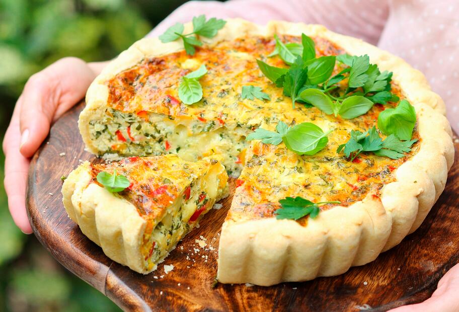 Knusprige Gemüsequiche mit Mürbeteig