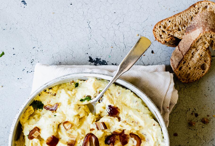 Dattel-Dip mit Frischkäse