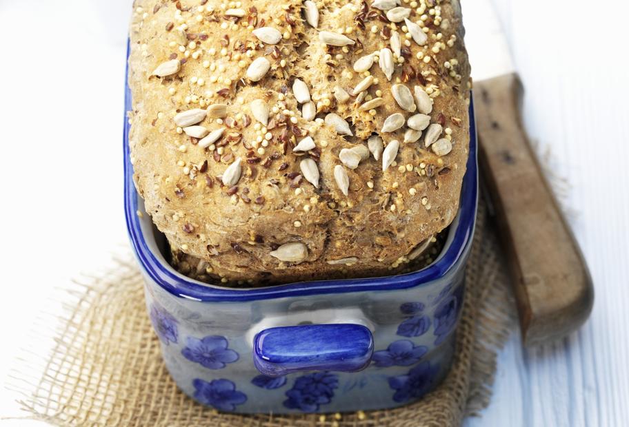 Kerniges Mehrkornbrot mit Sonnenblumenkornen