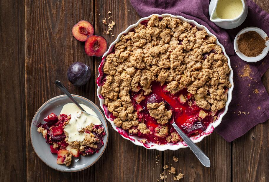 Apfel-Pflaumen-Crumble