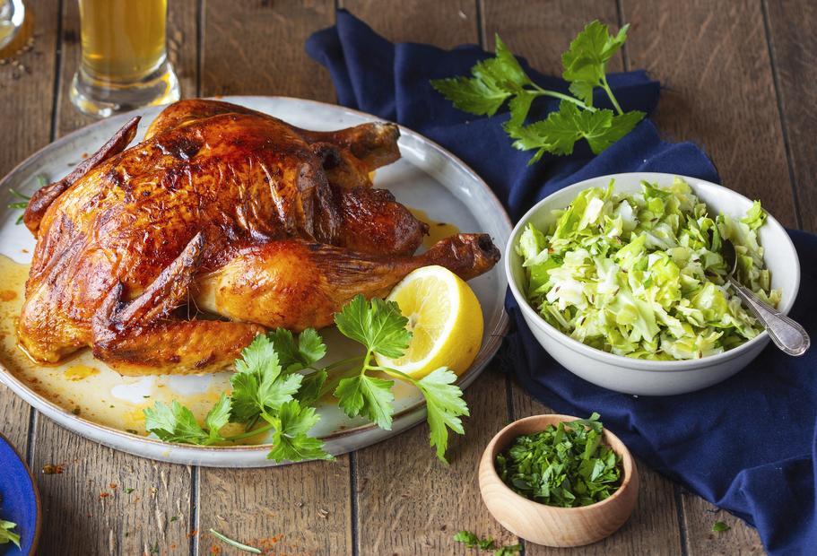 Das knusprigste Bier-Hendl mit Krautsalat