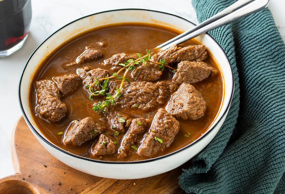 Würziges Biergulasch