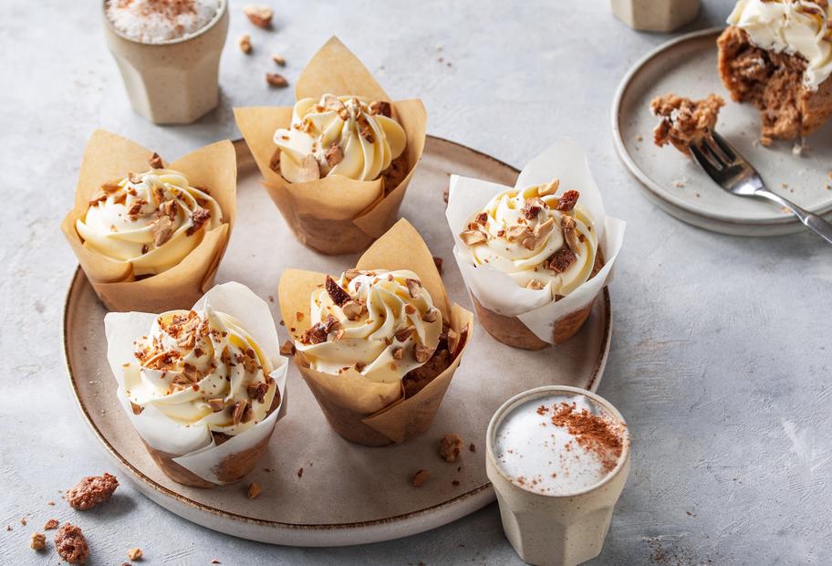 Gebrannte Mandel Cupcakes mit Orangenfrosting